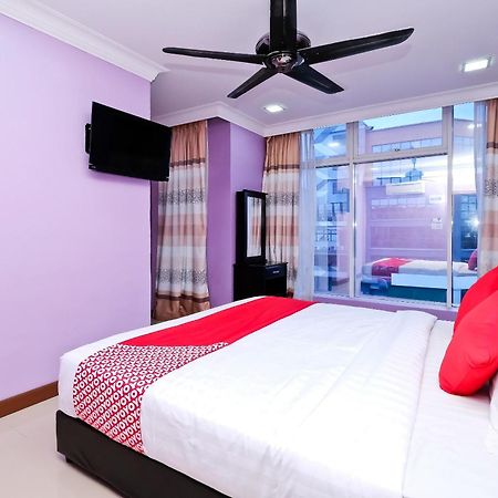 באנגי Oyo 714 Arina Hotel מראה חיצוני תמונה