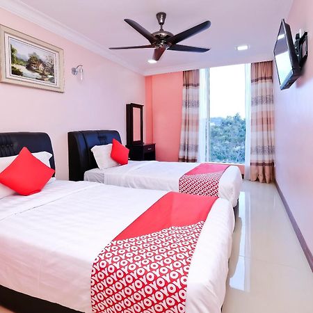 באנגי Oyo 714 Arina Hotel מראה חיצוני תמונה