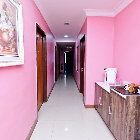 באנגי Oyo 714 Arina Hotel מראה חיצוני תמונה