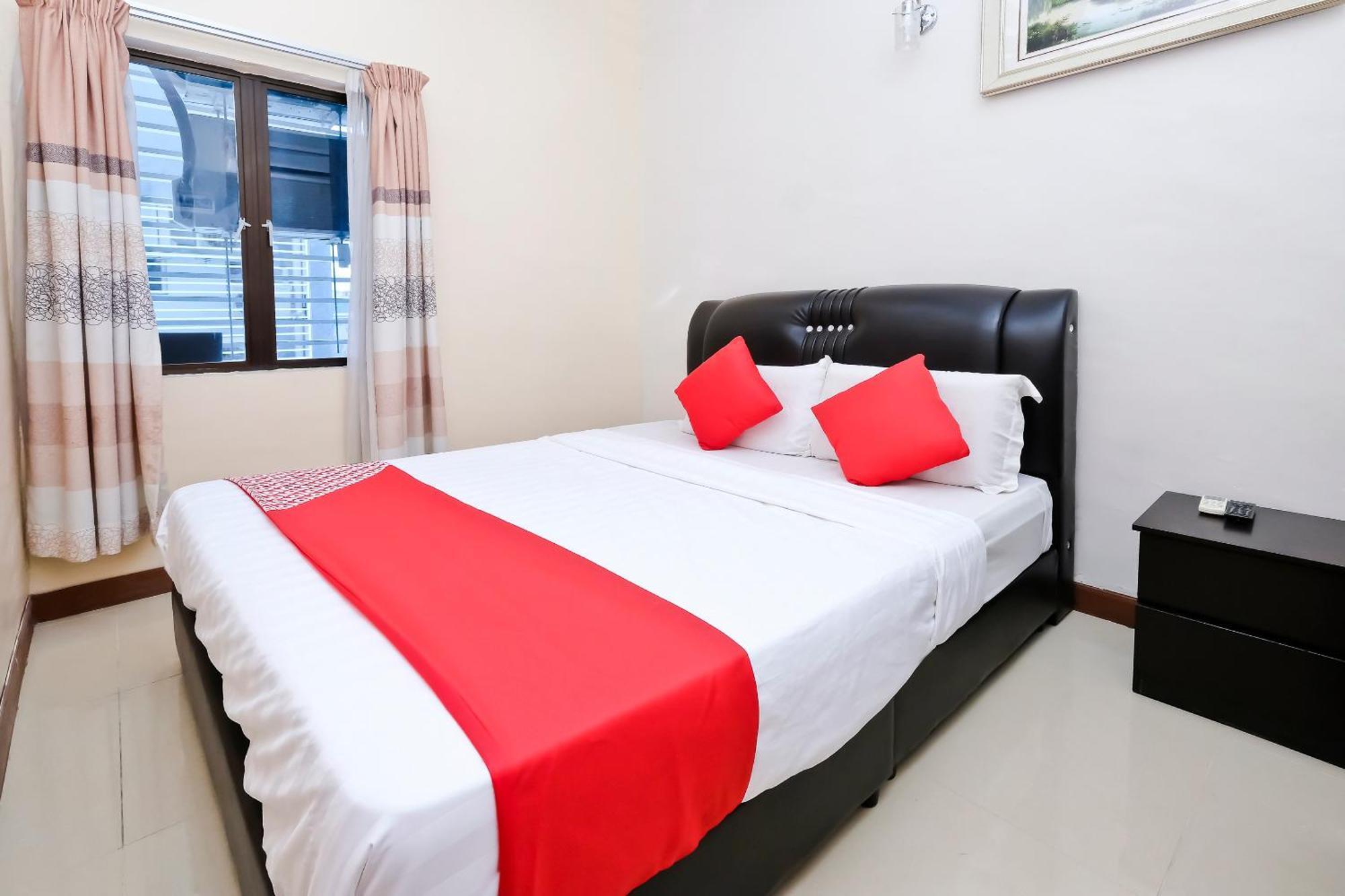 באנגי Oyo 714 Arina Hotel מראה חיצוני תמונה