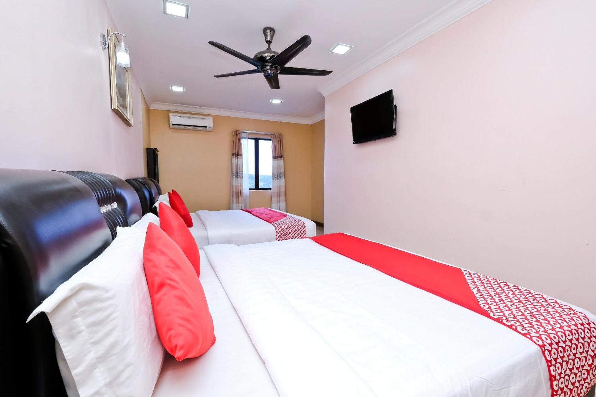 באנגי Oyo 714 Arina Hotel מראה חיצוני תמונה