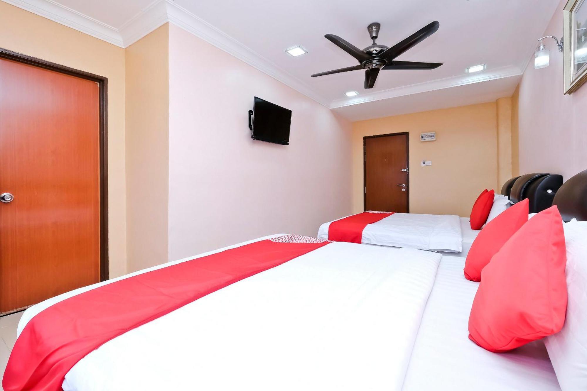 באנגי Oyo 714 Arina Hotel מראה חיצוני תמונה